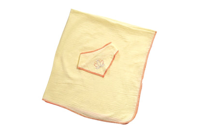 Blanket & bib